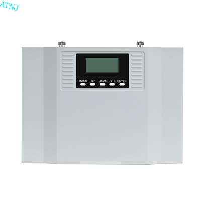 Buy 1800MHz 2100MHz 2600MHz Tri Band Booster Uplink 13dBm Downlink 20dBm online manufacture