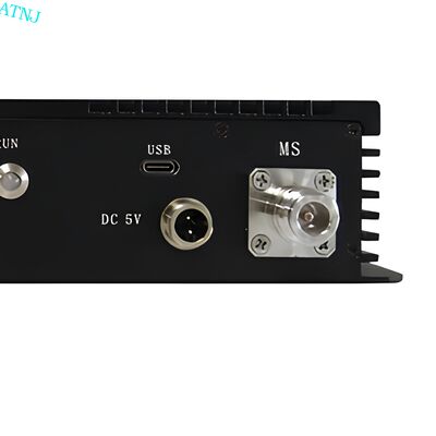 Calidad Repetidor selectivo de banda Digital de 20dBm 700/1800MHz Repetidor ajustable de banda Repetidor DCS fuera del aire fábrica