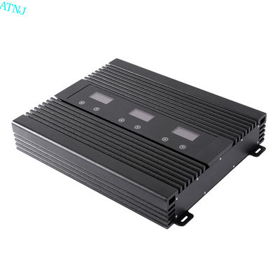 Qualité Tri amplificateur de signal du propulseur 2G 3G 4G de téléphone portable de bande du gain 80dB usine